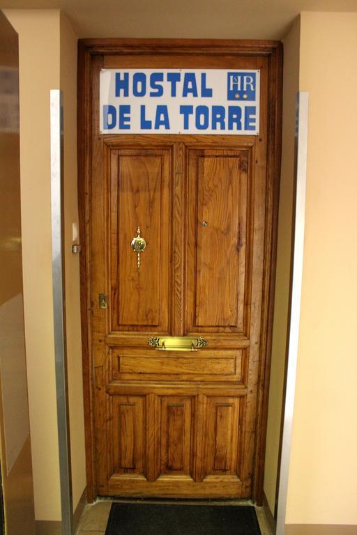 Hostal De La Torre Hostal Economico Valladolid Esterno foto